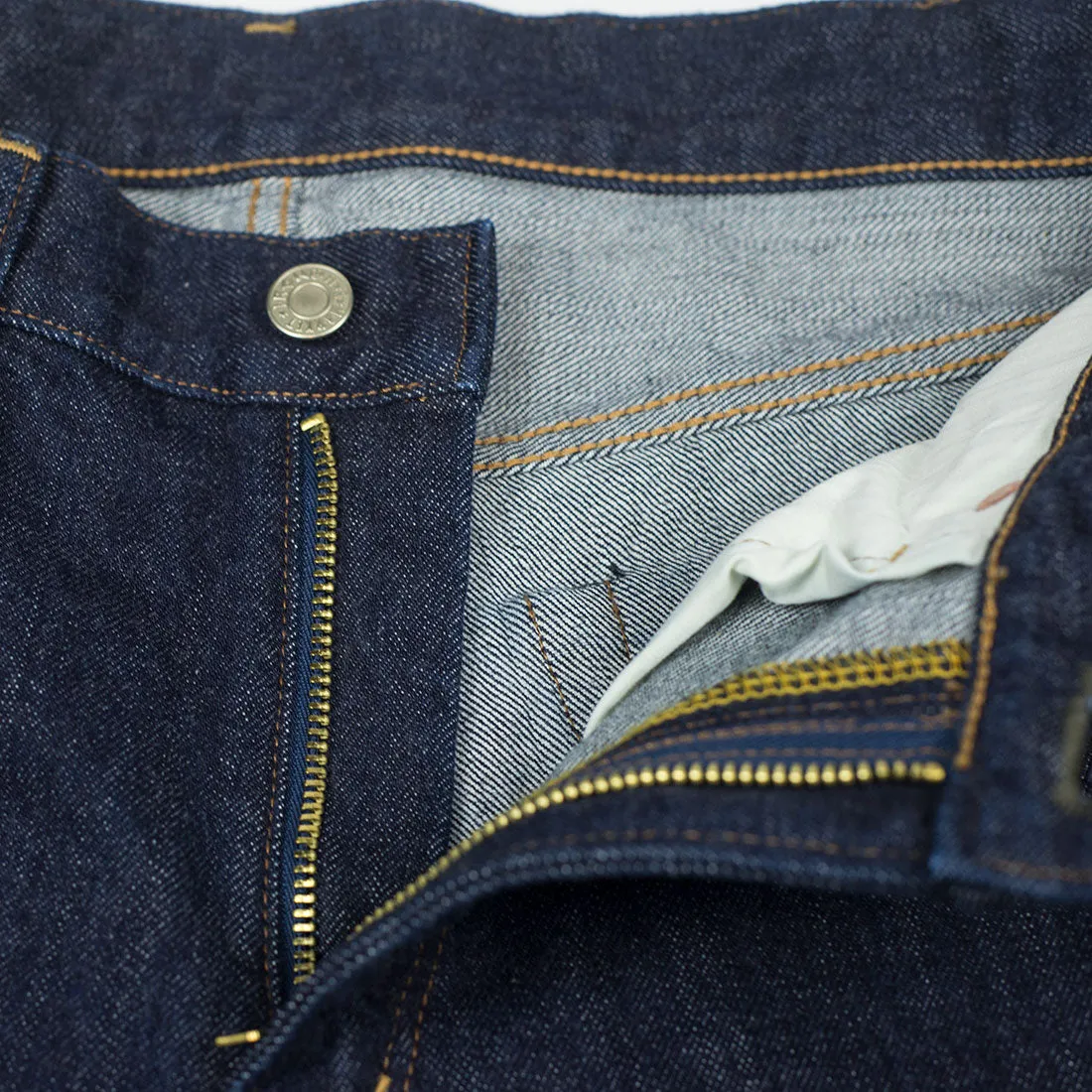 "Regular fit" Okura jeans in raw denim (restock)