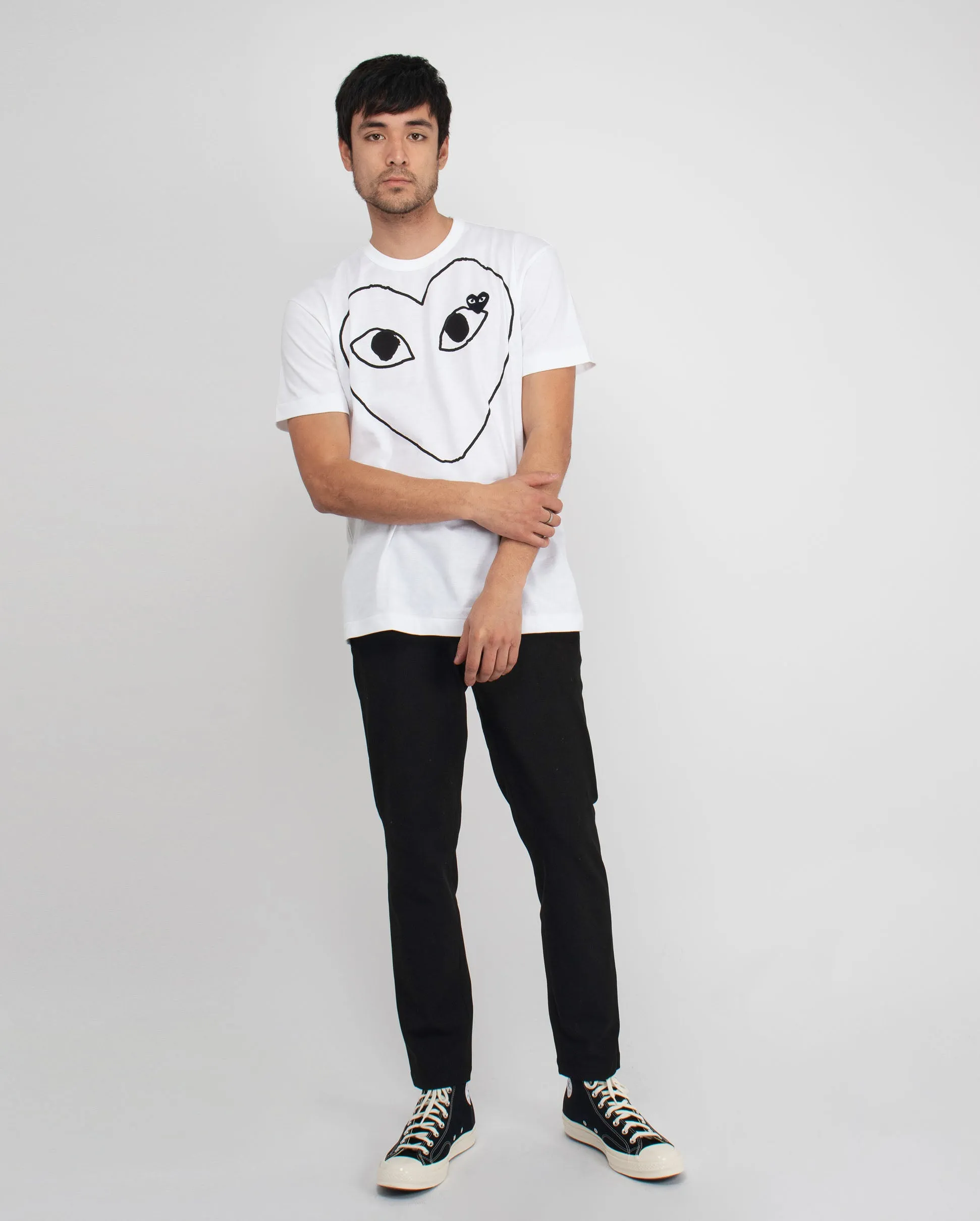 T102 BLACK HEART OUTLINE T-SHIRT / WHITE